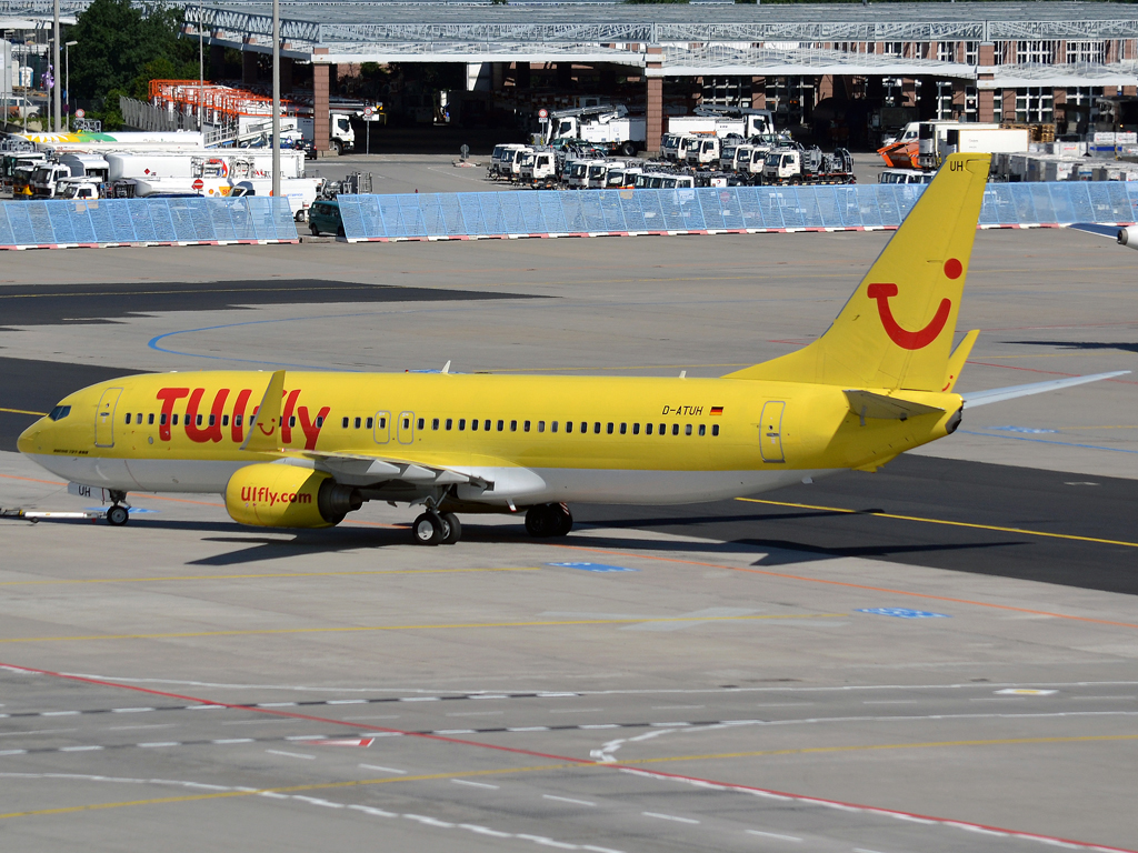 B737-8K5 TUIfly D-ATUH Frankfurt_Main (FRA/EDDF) May_25_2012