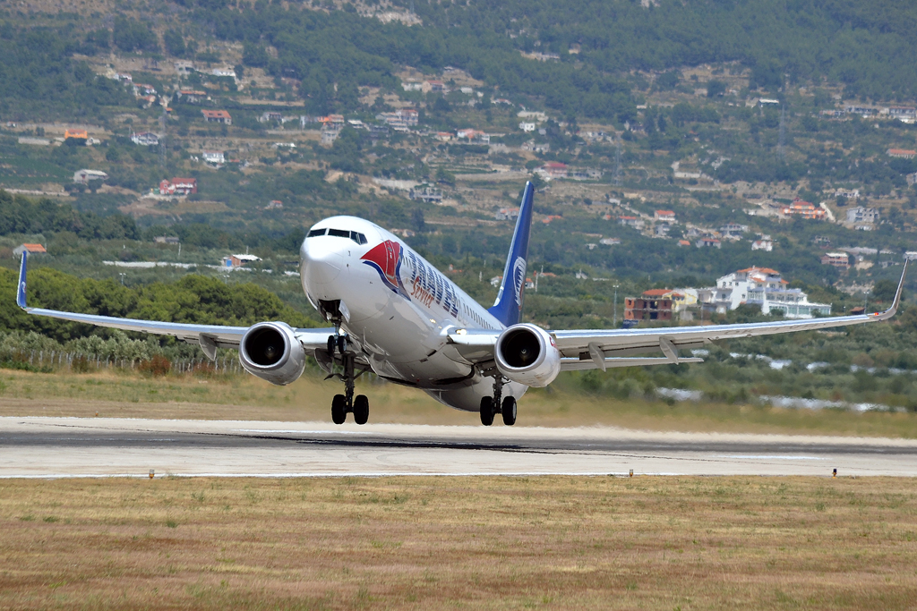 B737-8Q8 Travel Service OK-TVH Split_Resnik (SPU/LDSP) August_04_2012