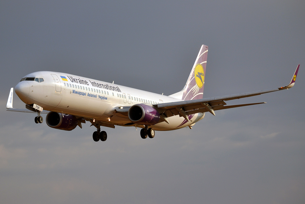 B737-94X/ER Ukraine International Airlines UR-PSK Split_Resnik (SPU/LDSP) August_10_2013