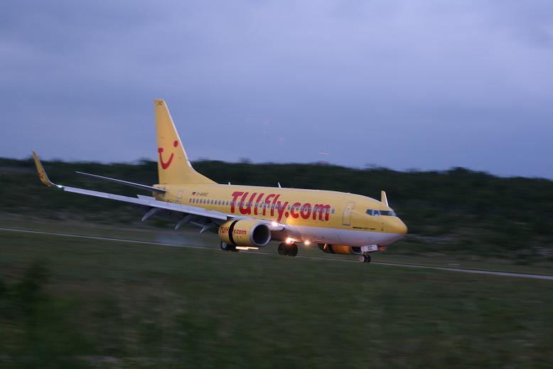 B737-7K5 TUIfly Rijeka_Krk June_17_2008