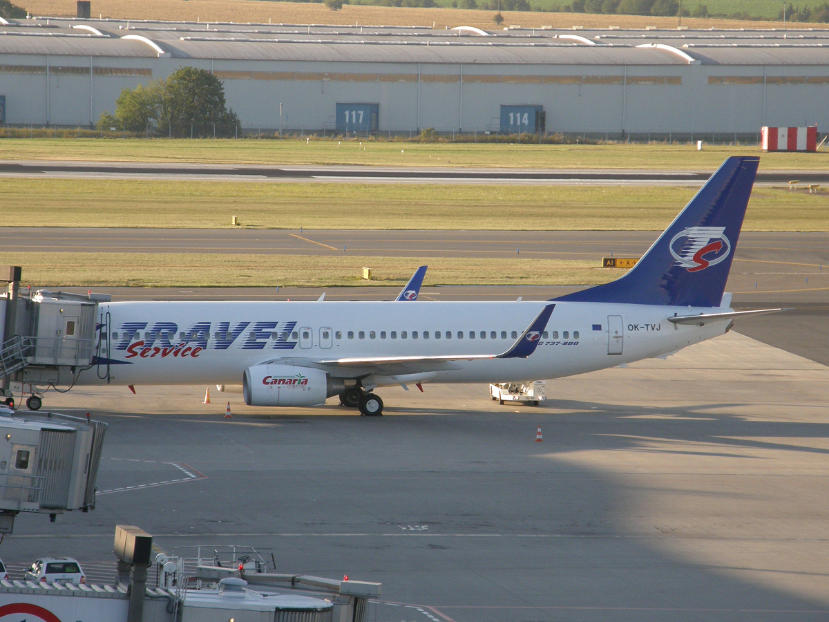 B737-8Q8 Travel Service OK-TVJ Prague_Ruzyne August_20_2009