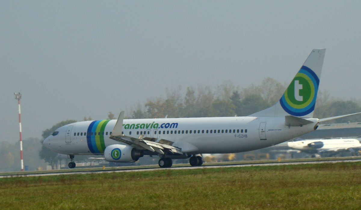 B737-8GJ Transavia Airlines F-GZHB Zagreb_Pleso October_12_2008