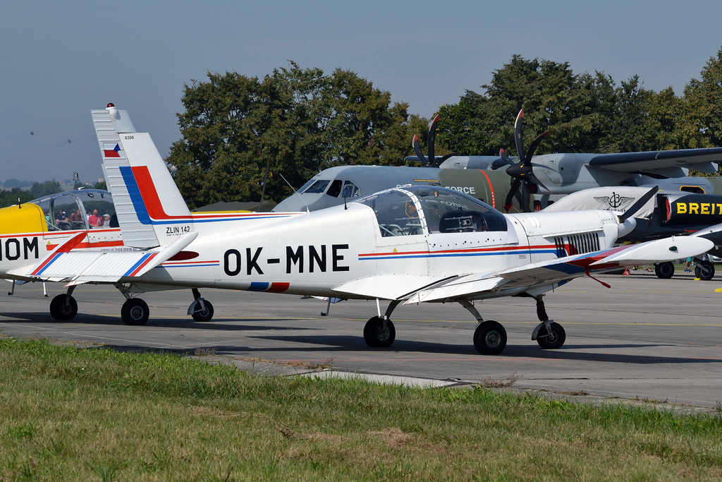Zlin Z-142 Aeroklub Ceske Republiky OK-MNE Hradec_Kralove (LKHK) September_03_2011