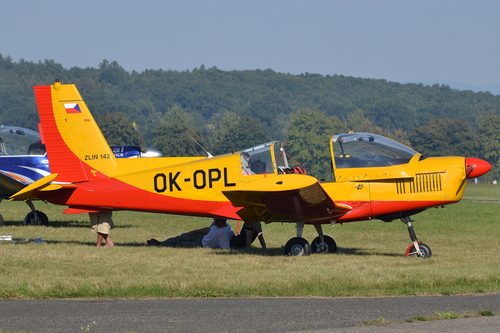 Zlin Z-142 Private OK-OPL Hradec_Kralove (LKHK) September_03_2011