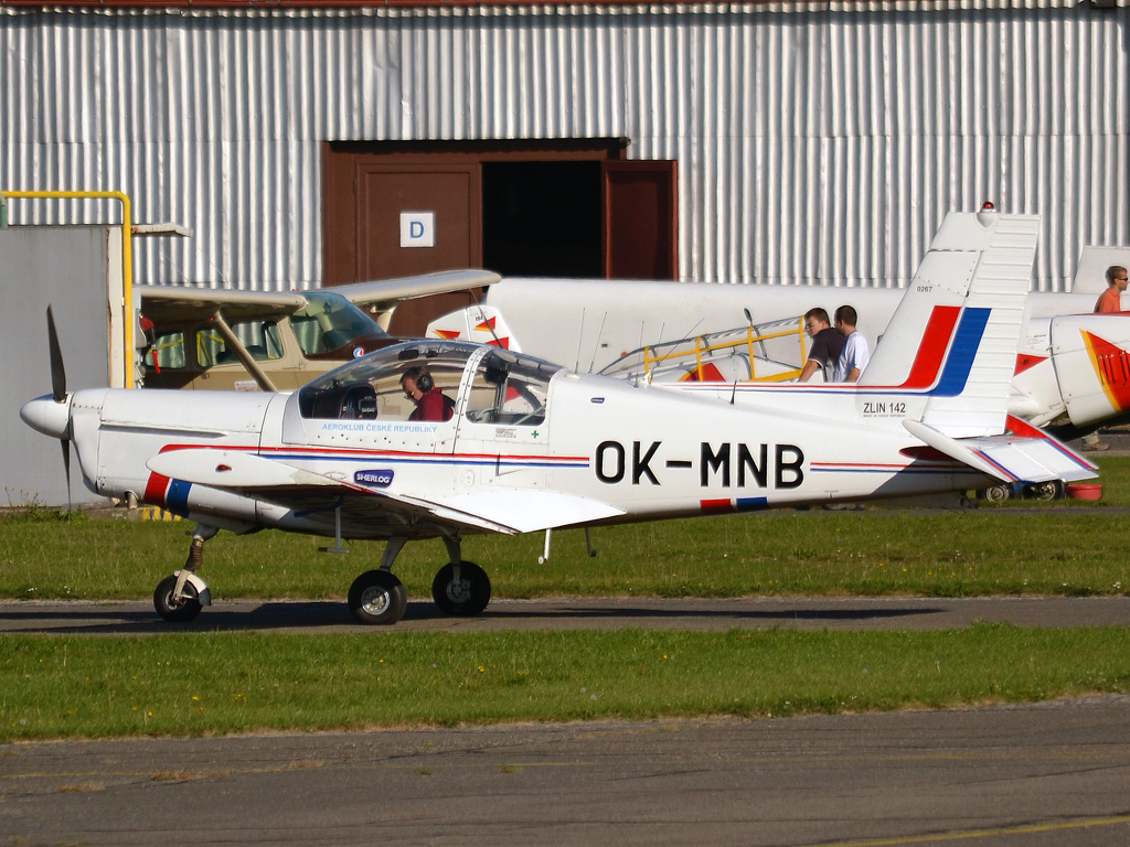 Zlin Z-142 Aeroklub Ceske Republiky OK-MNB Prague_Letnany (LKLT) October_2_2011