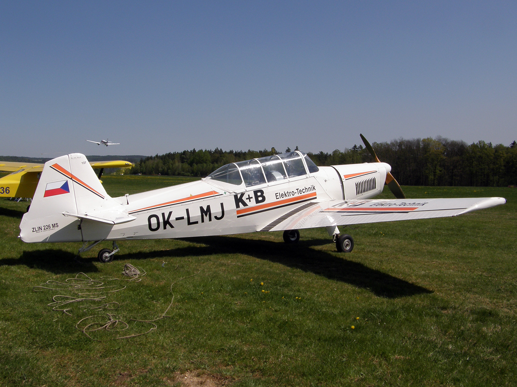 Zlin Z-226MS Trener Aeroklub Plasy OK-LMJ Plzen_Plasy (LKPS) May_01_2011