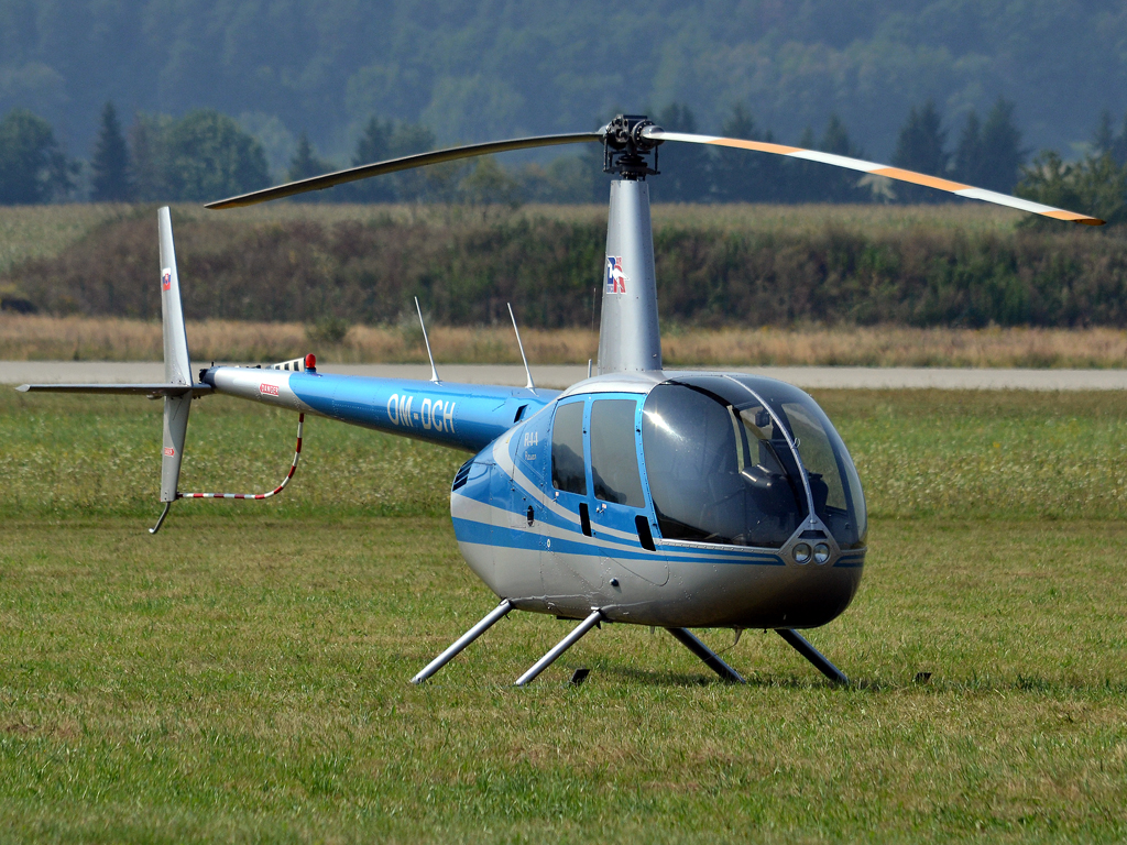 Robinson R-44 Raven Dubnica Air OM-DCB Sliac (SLD/LZSL) August_27_2011