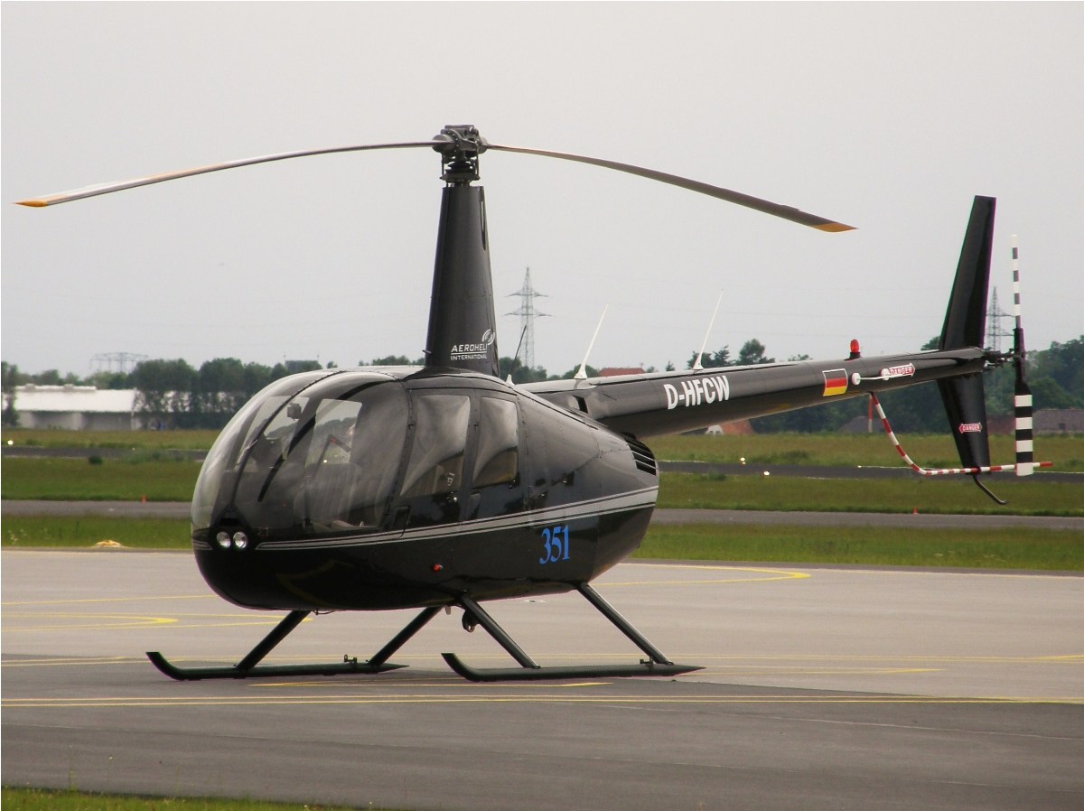 Robinson R-44 Raven II Aeroheli International D-HFCW Berlin_Schonefeld June_12_2010