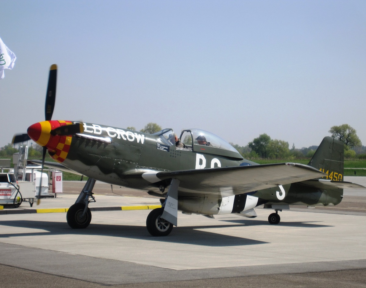 North American P-51D Mustang Untitled 414450 Straubing-Wallmuhle (RBM/EDMS) April_14_2009